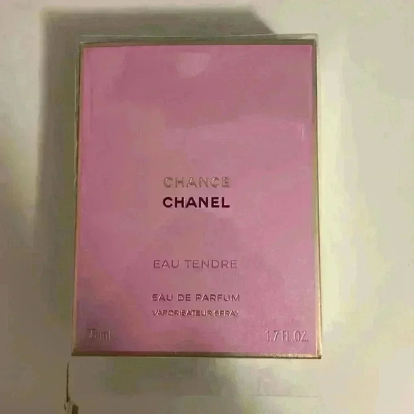 Empty chanel box - Picture 1 of 3